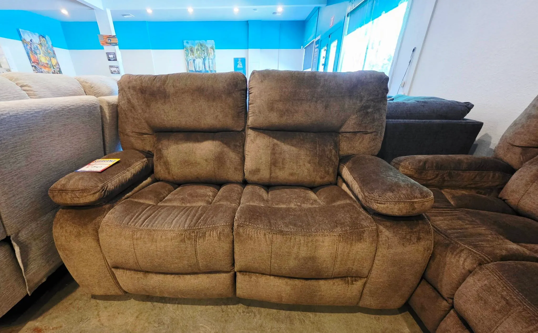 Reclining sofas & loveseats